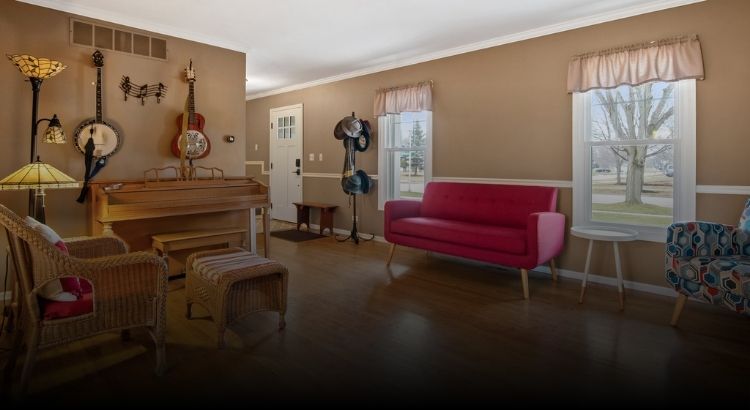 Photo of the living room at 772 Bayberry Dr in Bartlett, Illinois